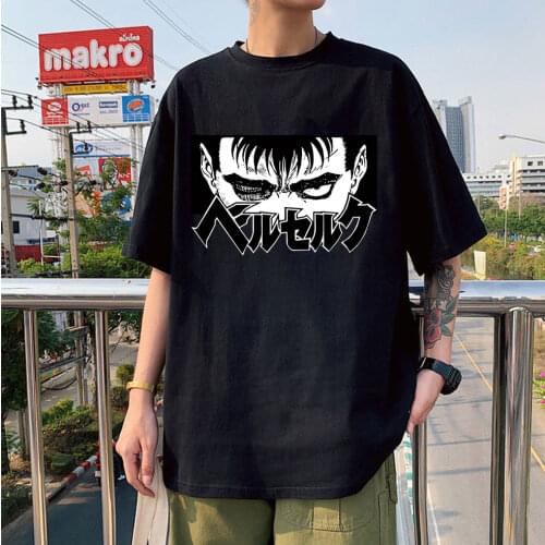 Japan Streetwear Berserk Guts Men Manga Swordsman Anime T-shirt Unisex Hip Hop Crewneck Tshirts All-match Cartoon Tshirt Male