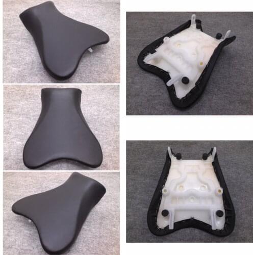 The black front seat bag is suitable for Suzuki GSX-R GSXR600 GSXR750 2008 2009 2010 K8 motorcycle seat cushion 08 09 10