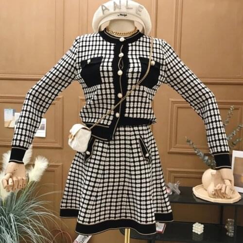 2020 New Autumn Shinny Sweater Set Women Pearl button Knitted Cardigan Coat + A-line Mini Skirt Suit Ladies Plaid 2 Piece Sets