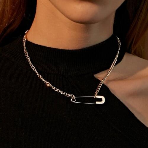 Unique Design Creative Pin Necklace for Women Simple Paper Clip Pendant Clavicle Chain Hip Hop Style Couple Accessories Gift