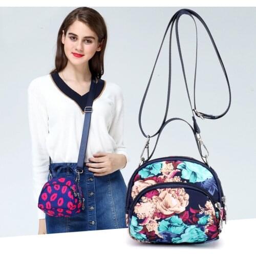 Fashion Flower Red lips Print Small Crossbody Bag for Women Shoulder Messenger Bag Female Handbags for Ladies Girls Clutch Purse