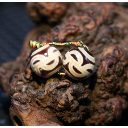 A Pair Magic Tibetan Old Agate Red Color 8 Half Lotus Flower Round dZi Bead 13MM Timestown UPD210106A