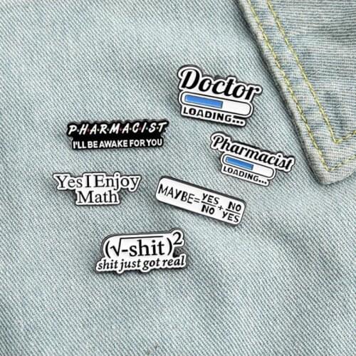 HWetR Brooches Letter On Clothes