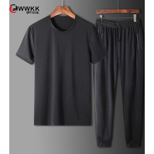 Hot mens sets t shirts + pants two pieces sets casual tracksuit basketball new fashion print suits sportwear fitness shirts