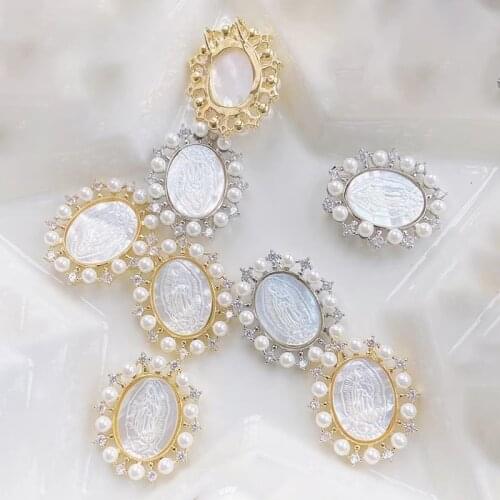 5Pieces White shell Pendant Zircon Medal style pendant Necklace Tiny Pendant Jewelry Pendant Accessories Necklace 51730