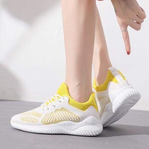 Fashion Sneakers Running Shoes Lightweight Sports Young People women