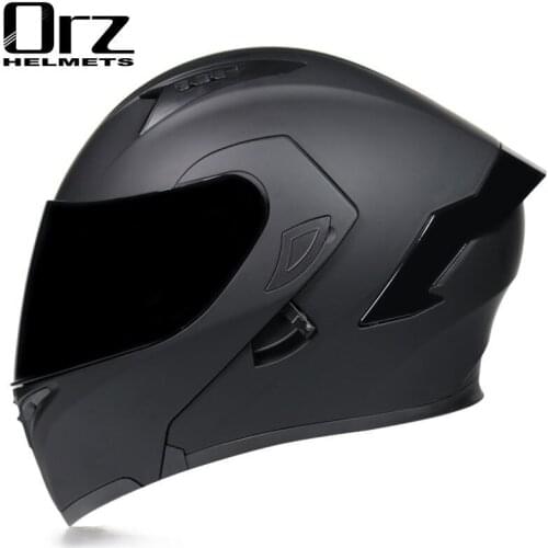 Cool Motocycle Helmet with Inner Sun Visor Flip Up Motorcycle Helmet Safety Double Lens Racing Motos Full Face Helmet Capacete