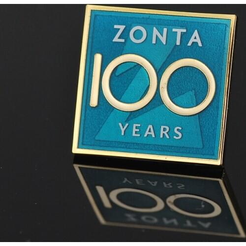 Customized Enamel Epoxy Badge Zinc Alloy Plating Painted Medallion Brooch Manufacturer