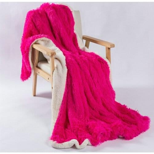 Plush hug blanket super soft plush lamb blanket warm and light fluffy faux fur blanket suitable for bed sofa home decoration