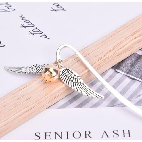 1Pc Vintage Wing Shape Bookmark Reading Page Mark School Office Supplies