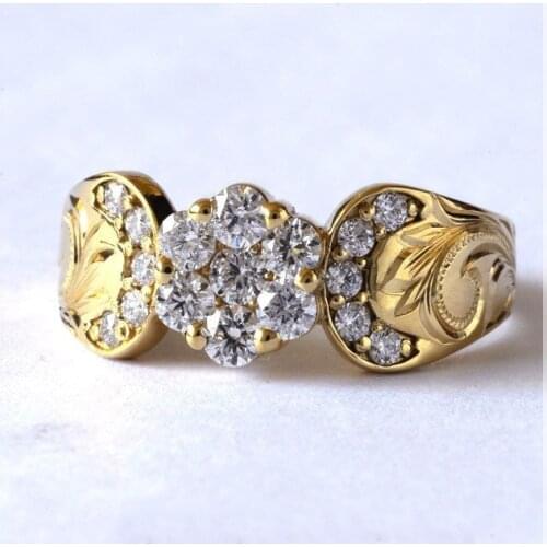 Vintage Gold Plated Symmetrical Flower Carved White Stone Ring For Women Girls Wedding Party Outdoor Retro Jewelry D4M850