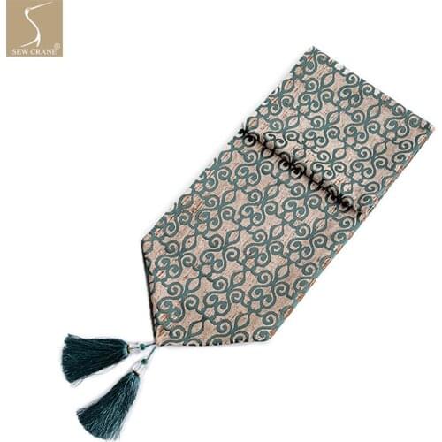 Geometric Vine Chenille Jacquard Table Runner with Tassel