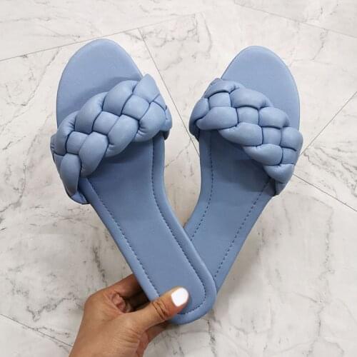 Woman Flat Sandals 2021 Summer Fashion Beach Outside Shoes Women Slides Shoes Outdoor Wear Slippers Brand Designer Lady Sandals