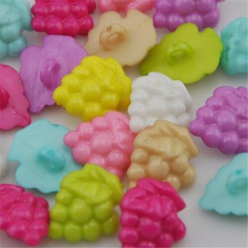 50pcs Mix Color Grapes Plastic Buttons Sewing Crafts Accessories Back PT50