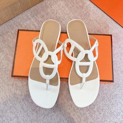 New Luxury Design Summer Sandals Fashion White Flip Flops Ladies Outdoor Beach Shoes Brown Simple Slippers Women Flat Casual