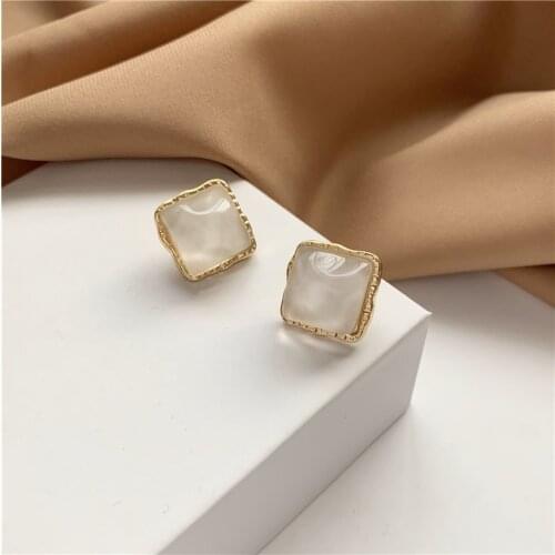Korean Temperament Simple Geometric Square Button Clip Earrings Fashion Retro Girl White Square Stone Clip Earrings No Piercing