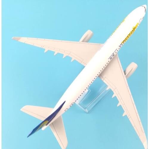 16cm Alloy Metal Air MONGOLIAN Airlines B767 Airplane Model MONGOLIAN Boeing 767 Airways Plane Model Stand Aircraft Kids Gifts