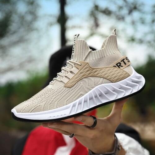 Mens shoes summer 2021 new ultralight running shoes fashion casual shoes sneakers outdoor mens sports shoes mesh breathable