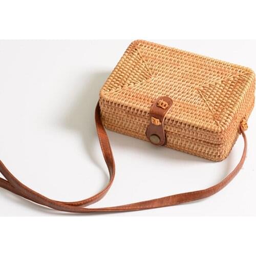 Vintage Handmade Straw Woven Crossbody Bags For Women Summer Beach Bohemia Small Flap Casual Round Rattan Shoulder Bag