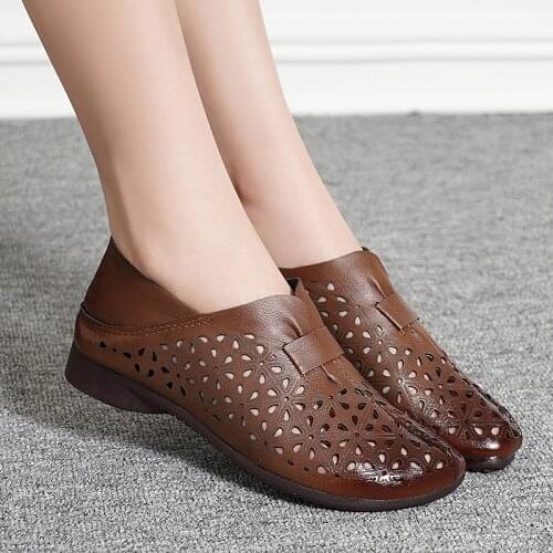 Fashion Women Hollow Out Ballet Flats Summer Mothers' Soft Bottom Slip On Breathable Shoes Woman Solid Casual Shoes