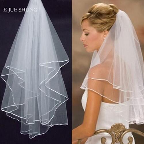 E JUE SHUNG White Ivory Satin Edge short Wedding Veils 2020 Cheap Bridal Veils with comb Wedding Accessories