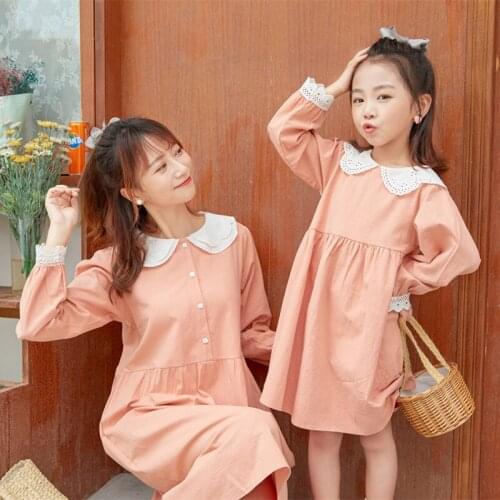 French retro famiy look Mother Daughter dresses Matching Outfit 2020 Autumn Doll Collar Dress Girls Lace clothes mommy girls