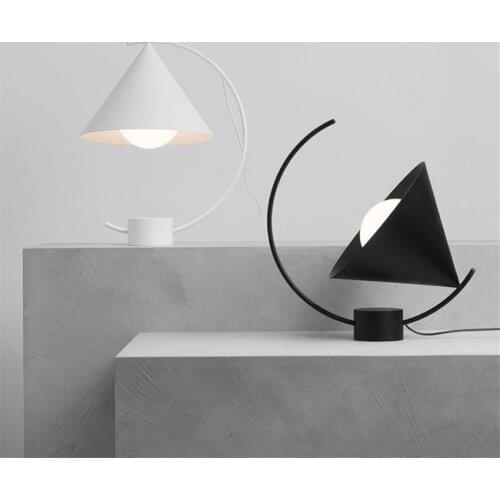 Post Modern Metal Black Sliding Table Lamps Living Room Art Bedside Bedroom Study Design Sample Room Table Lights Home Deco