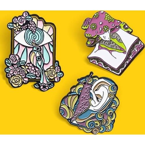Fashion Lips Eye Ear Twist Space Enamel Pins Snail Toxic Mushroom Twist Rose Mirror Brooches For Women Lapel Badg Brooch Spille