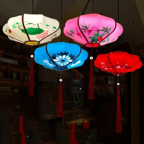Chinese Style Lantern Palace Lamp Ancient Ornaments Flying Saucer Red Lantern Lamp Chandelier Wedding Lantern Chinoiserie Decor