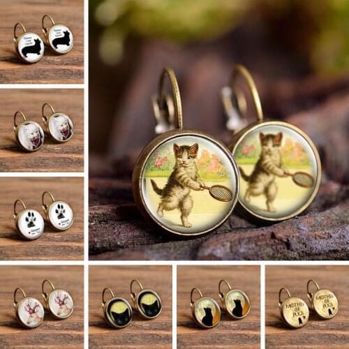 2019 New Arrival Cat Playing Pattern Stud Earring Fashion Hand Craft Jewelry for Women Cute Dog Black Cat Picture