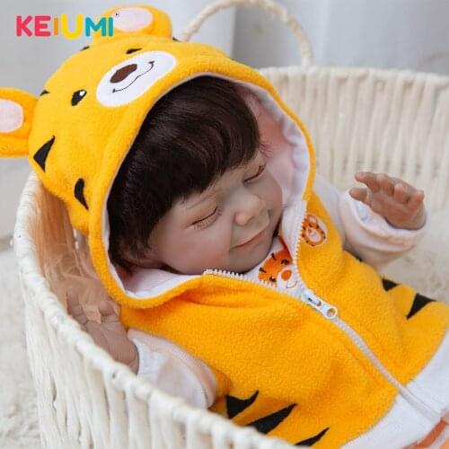 KEIUMI 50 CM Cute Closed Eyes Reborn Baby Doll Soft Silicone Fast Delivery Bebe Reborn For Collection Toy