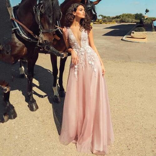 Eightree Women Pink Long V-neck Wedding Dress Appliques Tulle A-Line Bride Backless Dress Beach Bridal Wedding Gowns Custom Size