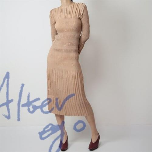 2020 winter Miyake pleated flared sleeve dress women casual Slash neck Handmade pleated Vintage dress Slim waist French clothes