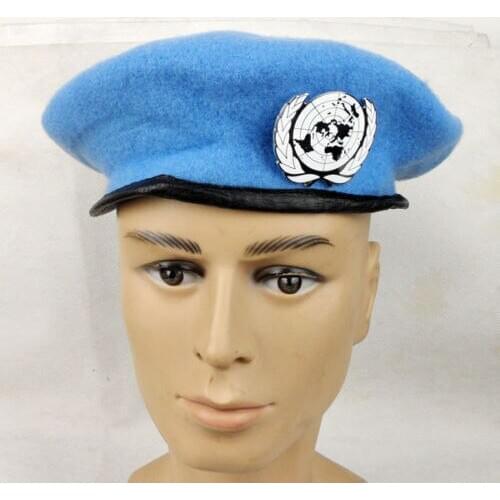 UNITED NATIONS PEACEKEEPING FORCES MILITARY SPECIAL FORCES WOOL BERET HAT WITH METAL BADGE SIZE L