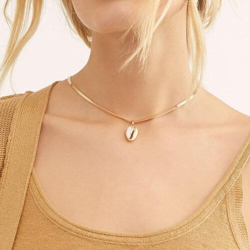 Bohemian Beach Jewelry Simple Snake Chain Shell Pendant Clavicle Choker Necklace for Women Sexy Necklace Jewelry Gifts