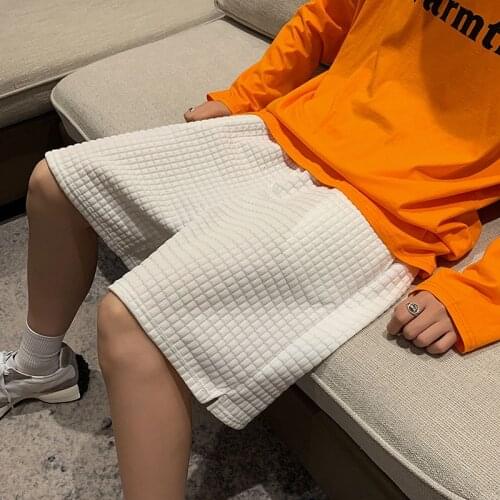 Summer Solid Color Plaid Shorts Mens Korean Fashion Loose Casual Shorts Mens Harajuku Streetwear Straight Five-point Pants Men