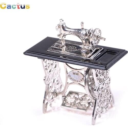 Children Pretend Play Toys Miniature Mini Retro Sewing Machine Furniture Toys for Doll House Decor Dollhouse Accessories