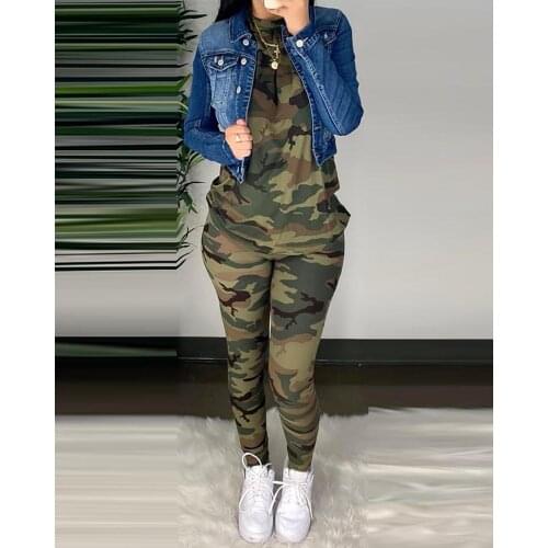 Two-piece suit suit sportswear women autumn camouflage half-sleeved top and fitted pants suit 2021 womens fashion casual