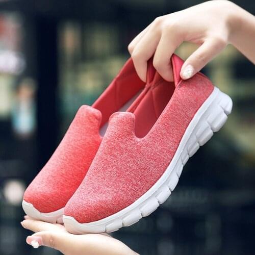 2021 Large Size Summer Slip on Womens Running Shoes Women Sneakers Ladies Sport Shoes Womens Sports Shoes Black