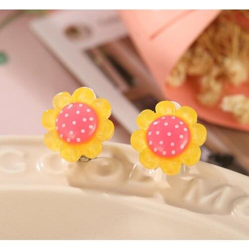 Cute Multiple Ear Clip For Kids Baby Girls Cartoon Ear Clips Girls Cute Fruit Free Of Punch Ear Stud Clip Earring Bady Jewelry