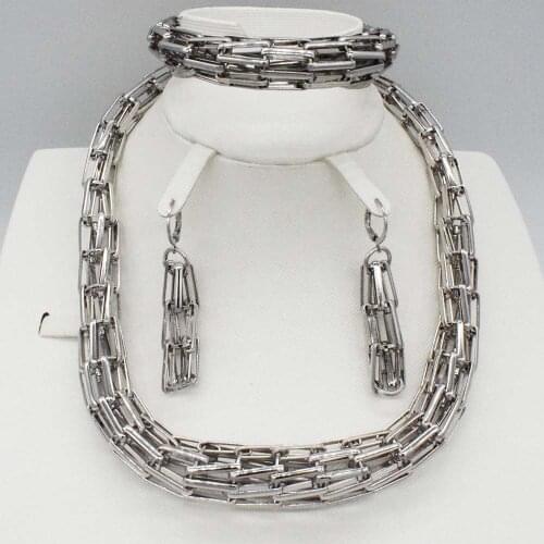 Fashion Dubai gold jewelry set African beads jewelry Nigeria Necklace set for women Bangle Earrings Ring wedding jewelry set