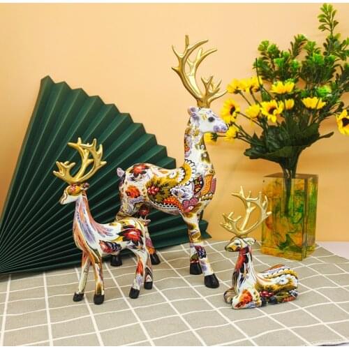 Resin Deer Statue Sculpture Decoration Nordic Home Decor Figurines for Interior Tabletop Decor Office Home Living Room Art Decor