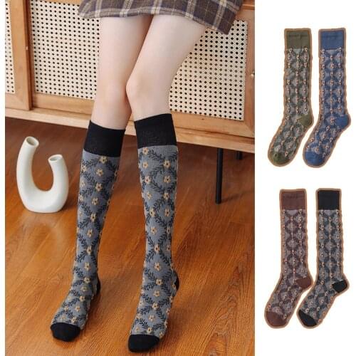 4 pairs Lone Socks Women Retro Calf Socks Japanese Cotton Floral Korean Style Women Winter High Knee Socks Lolita Female Socks