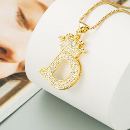 Fashion Necklace with Micro Zircon Pendant Necklace 18 K Plated Gold with 26 English Crown Alphabet Necklace Ladies Name Gift