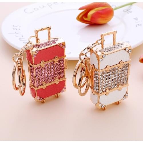 Leather keychain metal crystal fashion keychain luggage creative key ring bag pendant key ring ladies gift wholesale price