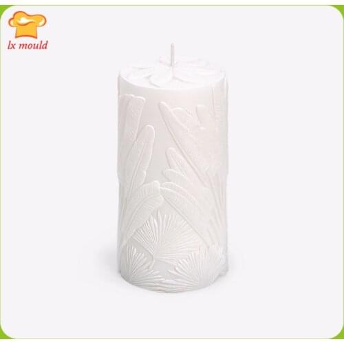 2018 new feather pattern embossed candle mold home silicone mold wedding DIY food grade silicone mold