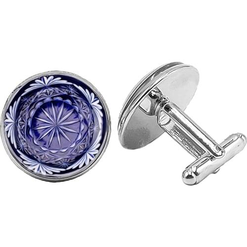 2019 New Snow Weather Pre-emptive Cufflinks Gothic Glass Cabochon Mens Cufflinks To Send Mens Gift Jewelry