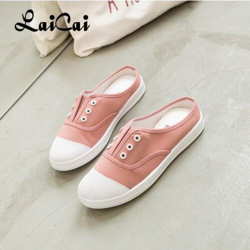 2021 New Fashion Low Top White Women Canvas shoe Female Students Candy Color Flat Womens Casual comfortable Slip-on Lazy Shoes