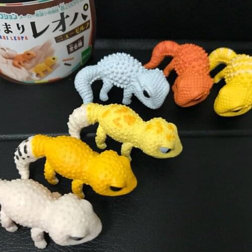 Cute Q Version Lizards Gecko Reptile on Fingertips Gashapon Toys 6 Kinds Action Figure Model Ornament Toys
