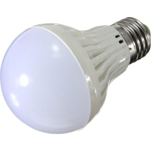 16 Color Changing Led Light AC85-265V With 24 key IR Remote Controller Waterproof IP40 E27 5W RGB LED Bulb Dropshipping